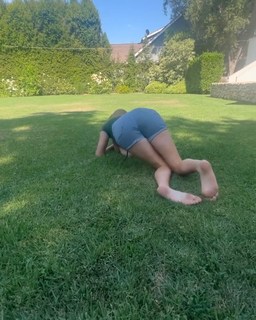 Abigail Cowen feet photo thumbnail