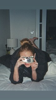Abigail Cowen feet photo thumbnail