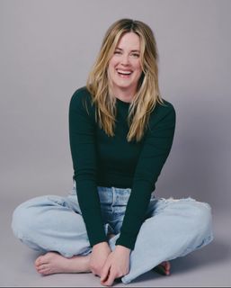 Abigail Hawk feet photo 1