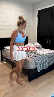 Abigail Lutz feet photo thumbnail