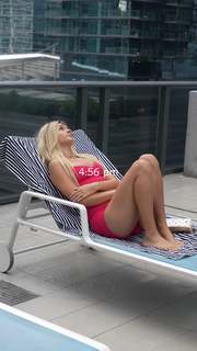 Abigail Lutz feet photo thumbnail