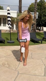 Abigail Lutz feet photo 7