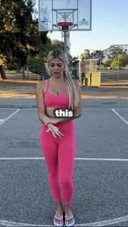 Abigail Lutz feet photo 18