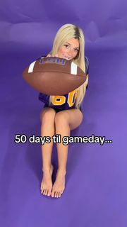 Abigail Lutz feet photo 5