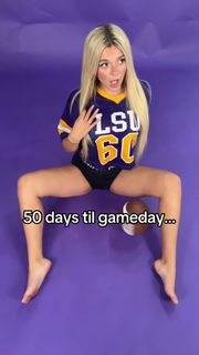 Abigail Lutz feet photo 4