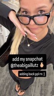 Abigail Lutz feet photo 16