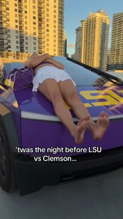 Abigail Lutz feet photo 8