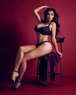 Abigail Ratchford feet photo 4