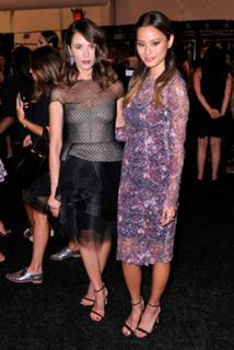 Abigail Spencer feet photo thumbnail