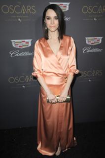Abigail Spencer feet photo thumbnail