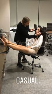 Abigail Spencer feet photo thumbnail