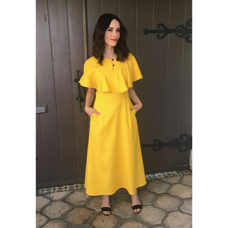 Abigail Spencer feet photo thumbnail