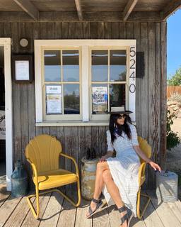 Abigail Spencer feet photo thumbnail