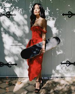 Abigail Spencer feet photo thumbnail