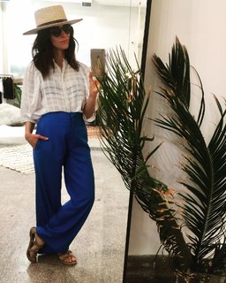 Abigail Spencer feet photo thumbnail