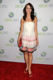 Abigail Spencer feet photo thumbnail