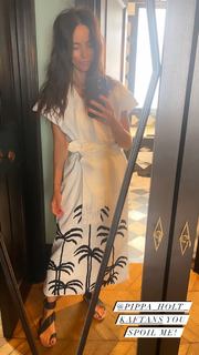 Abigail Spencer feet photo thumbnail