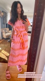 Abigail Spencer feet photo thumbnail