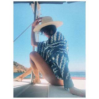 Abigail Spencer feet photo thumbnail
