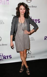 Abigail Spencer feet photo thumbnail