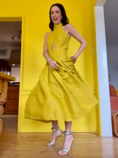 Abigail Spencer feet photo thumbnail