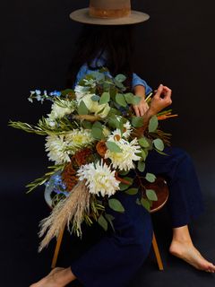 Abigail Spencer feet photo thumbnail