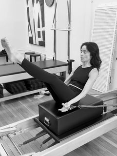 Abigail Spencer feet photo 5