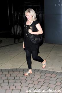 Abigail Titmuss feet photo thumbnail