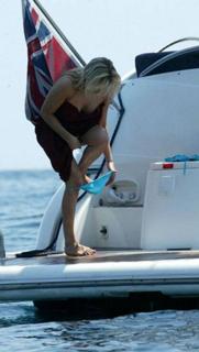 Abigail Titmuss feet photo thumbnail