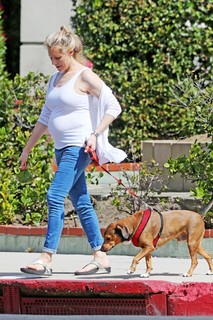 Abigail Titmuss feet photo thumbnail
