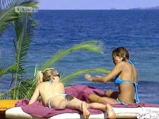 Abigail Titmuss feet photo thumbnail