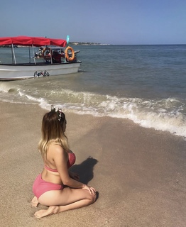 Abril Abdamari Garza Alonso feet photo thumbnail