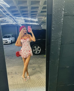 Abril Abdamari Garza Alonso feet photo thumbnail