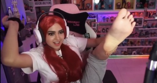 Abril Abdamari Garza Alonso feet photo thumbnail