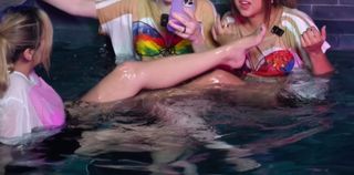 Abril Abdamari Garza Alonso feet photo thumbnail