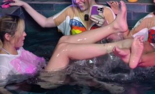 Abril Abdamari Garza Alonso feet photo thumbnail