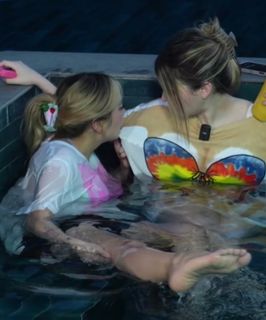 Abril Abdamari Garza Alonso feet photo thumbnail