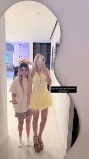 Abril Abdamari Garza Alonso feet photo 1