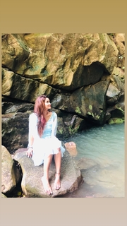 Adaa Khan feet photo 17