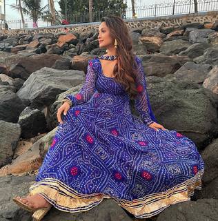 Adaa Khan feet photo 19