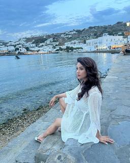 Adaa Khan feet photo 3