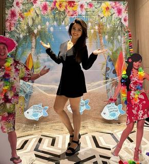 Adaa Khan feet photo 20