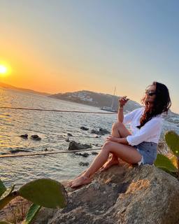 Adaa Khan feet photo 13
