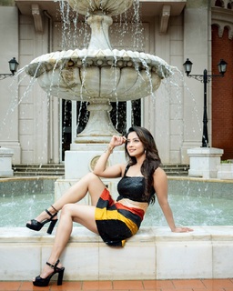 Adaa Khan feet photo 7