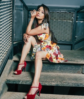Adaa Khan feet photo 3