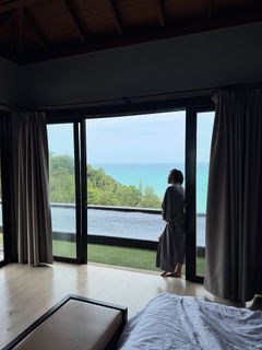 Adaa Khan feet photo 3