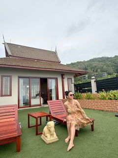 Adaa Khan feet photo 2