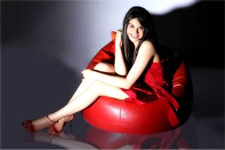 Adah Sharma feet photo thumbnail
