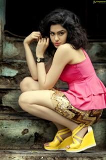 Adah Sharma feet photo thumbnail