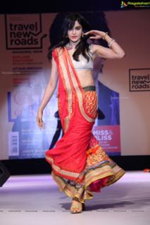 Adah Sharma feet photo thumbnail